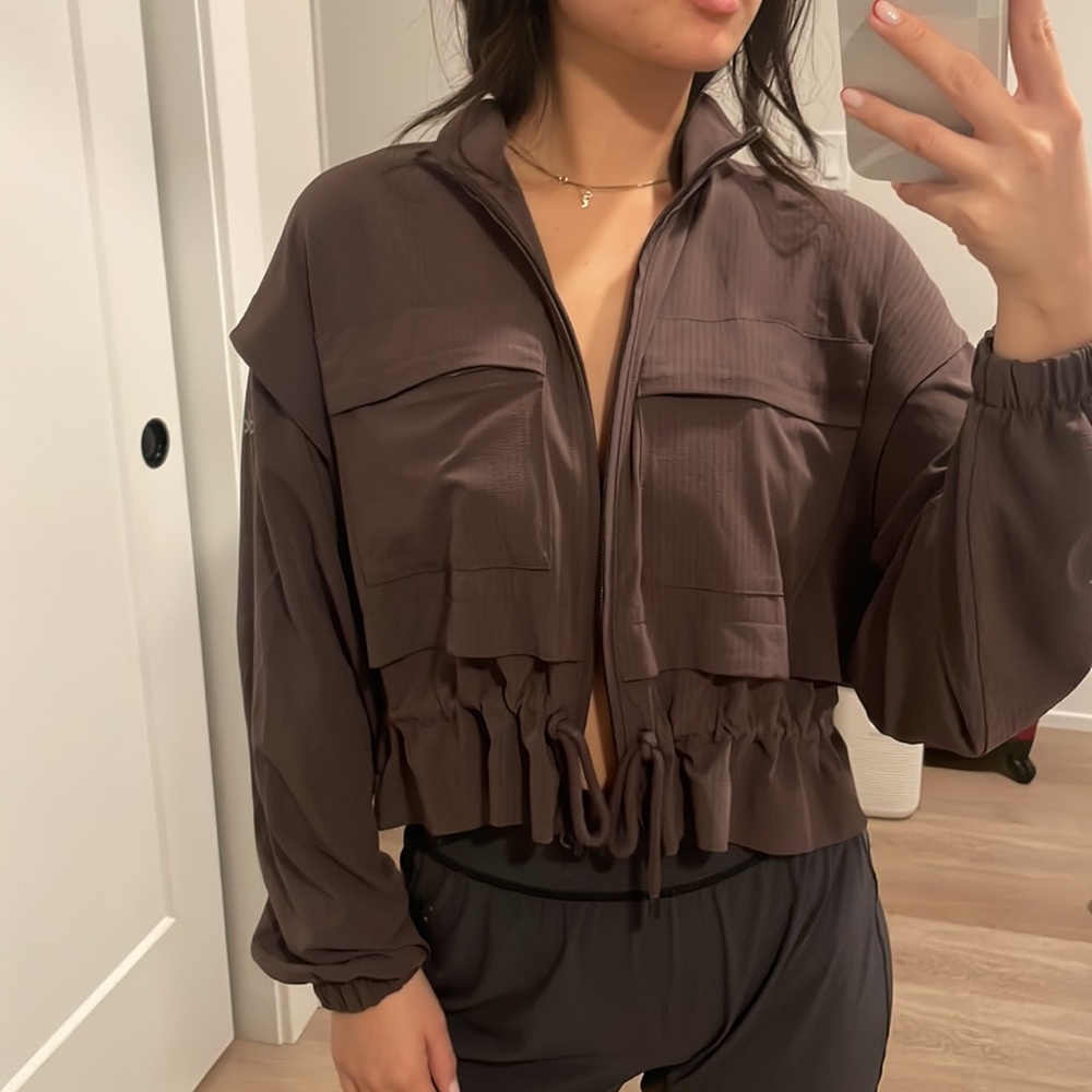 Alo Yoga Cropped Zip-up Windbreaker